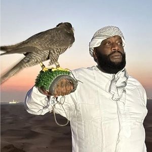 Meet your Posher, Leonard